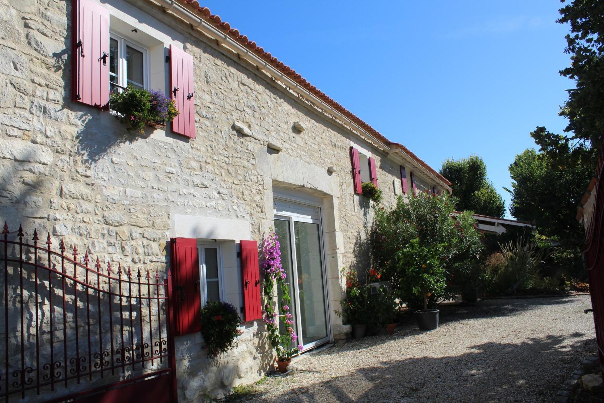 La Douce Charentaise Bed & Breakfast Merignac  Luaran gambar